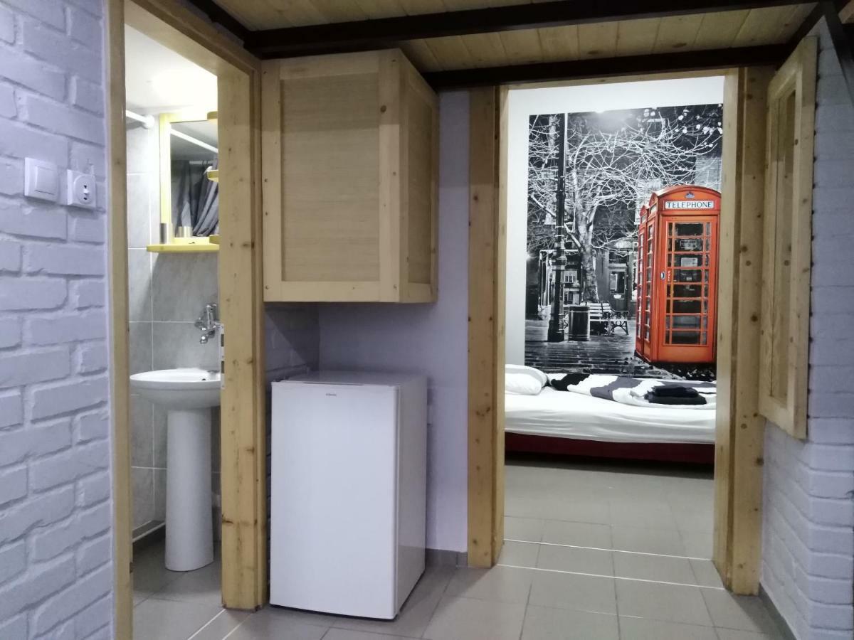 Apartman Sirmium 1 Sremska Mitrovica Bagian luar foto